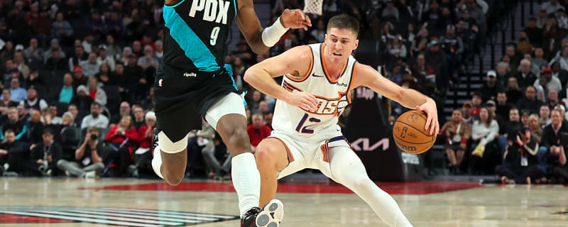 Phoenix Suns keep beating the odds, top Vegas win total projection