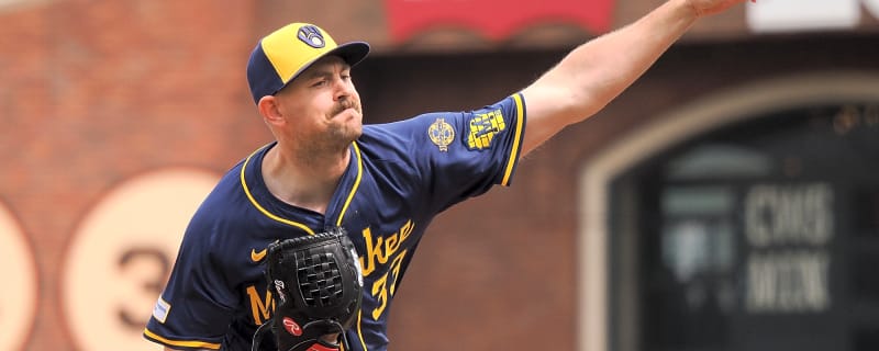 Brewers left-hander elects free agency