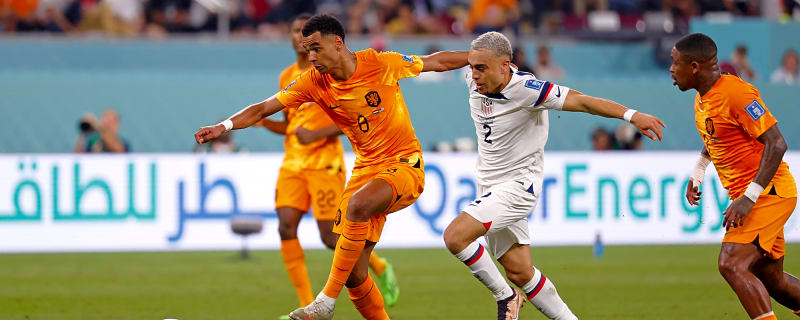 Liverpool forward speaks out on Bayern approach after signing new contract