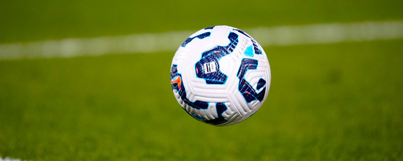 Tottenham star handed shock inclusion in the TOTW despite Chelsea defeat