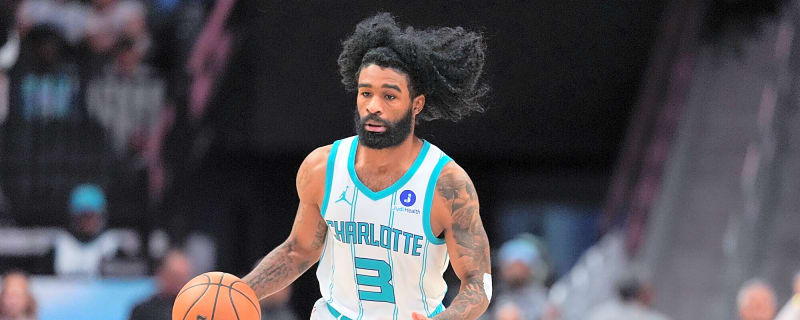 Hornets rout Kings 134-90