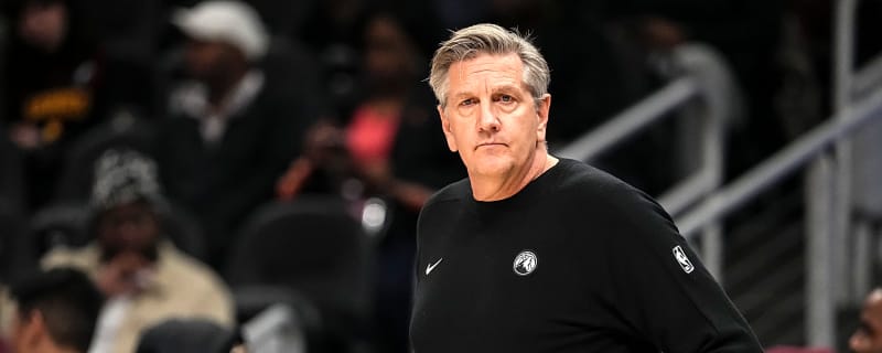 Wolves hold moment of silence for woman fatally shot by ICE agent in Minneapolis