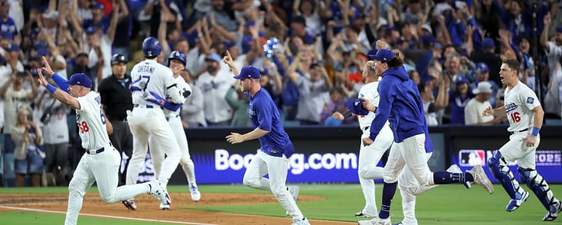 Orion Kerkering blows Game 4 of the NLDS with brutal error