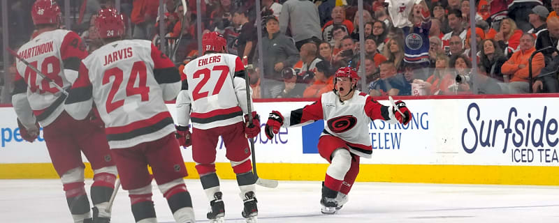 Hurricanes make history with second straight sweep