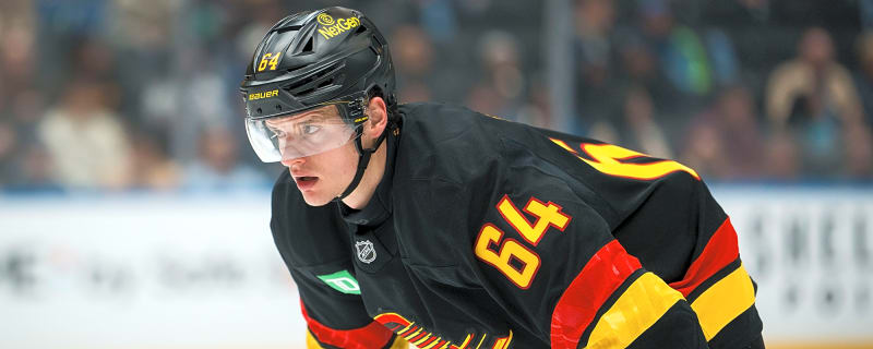 Canucks still searching for impactful second-line center