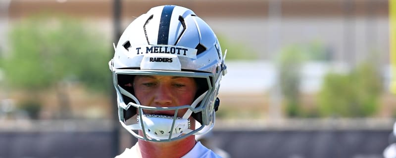 Raiders pull the plug early on rookie experiment