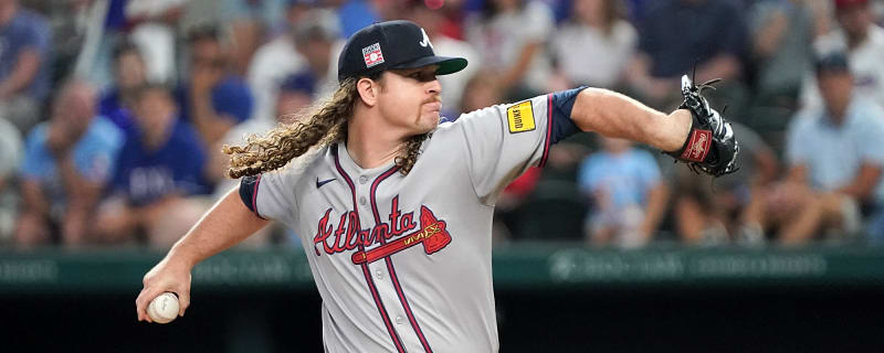 Braves to place pitcher on IL with elbow injury