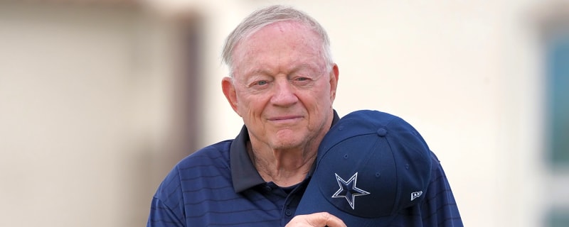 Jerry Jones, Cowboys avoid repeating Micah Parsons mistake with record extension for two-time Pro Bowler