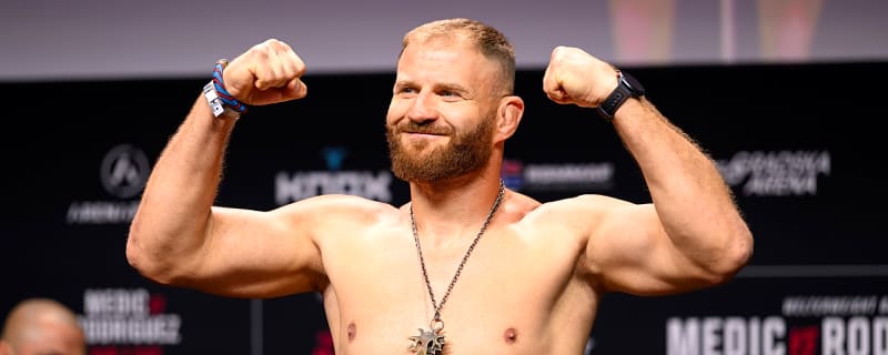 Blachowicz Calls Out Whittaker After Stirling Loss