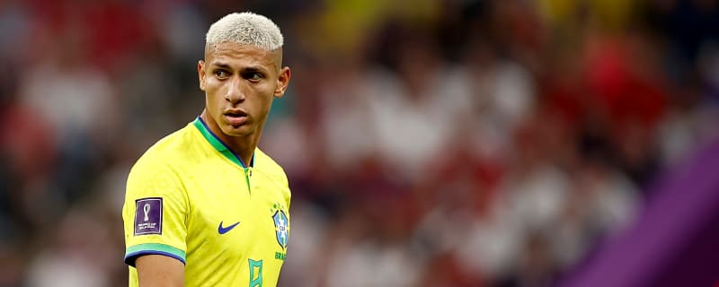 Tottenham urged not to hand out new contract to resurgent ace; jury still out