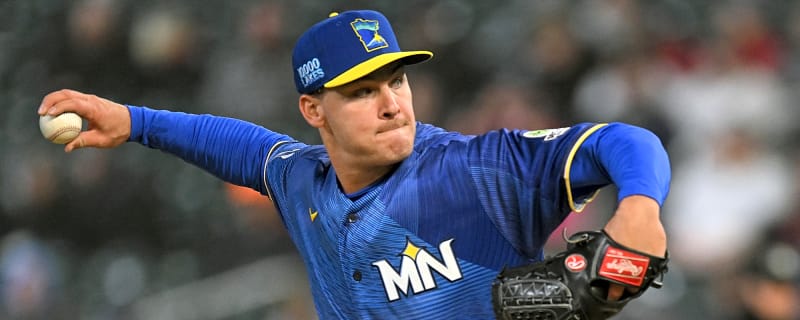 2026 Transactions: White Sox Claim Rogers, Yankees Sign Topa