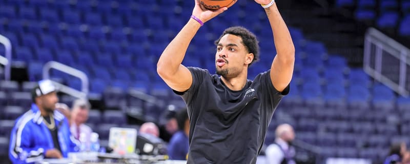 Mavericks Add Jett Howard On Two-Way Deal