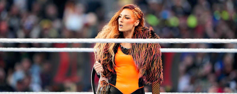 WWE SmackDown 11/21 Recap: AJ Lee & Becky Lynch Enter ‘Survivor Series: WARGAMES’