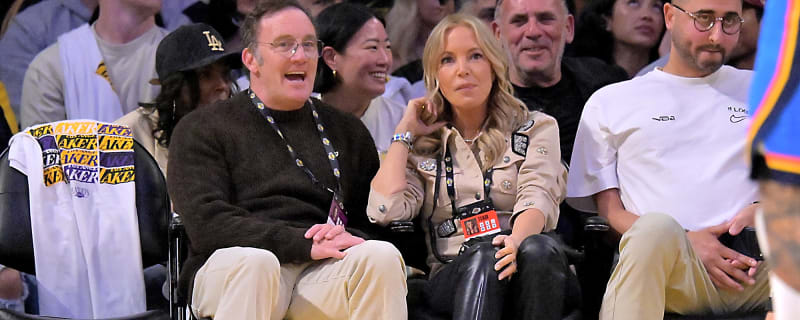 Jeanie Buss’ court fight over Lakers ownership sale delayed until December