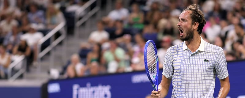 Watch: Photographer steps onto court during Daniil Medvedev match point triggering US Open meltdown