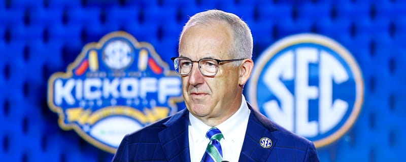 Texas judge blocks SEC ban on pro athletes returning to college