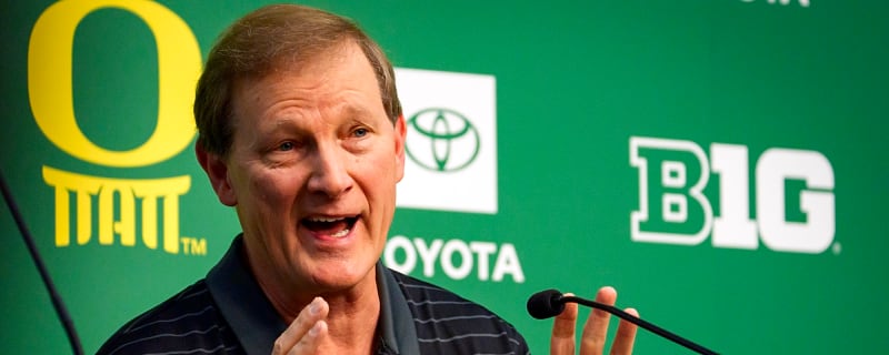 Dana Altman retires from Oregon weeks before season: ‘Truly painful’