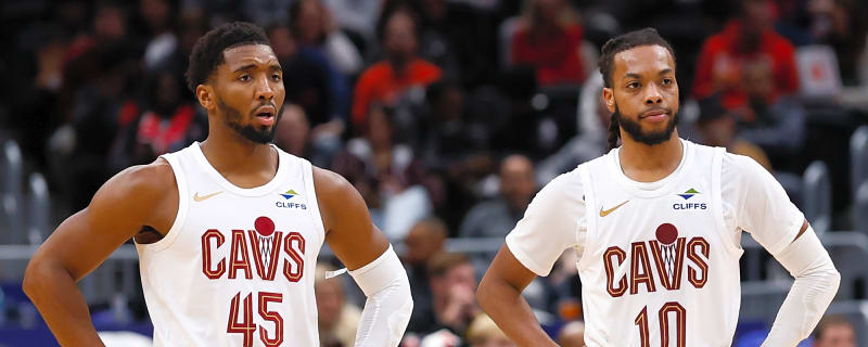 Donovan Mitchell avoids loss with huge fourth quarter