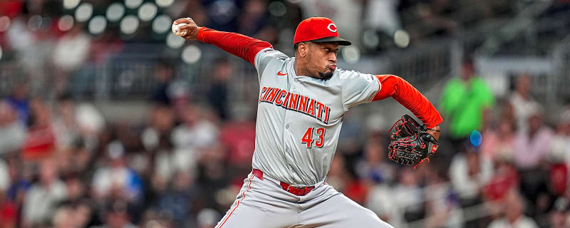 Reds not immediately reinstalling Alexis Diaz as closer