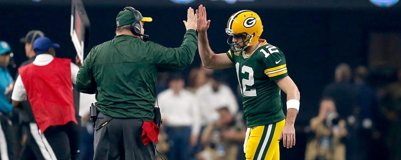 Cowboys Special Teams Coach Explains Unusual Headset Routine During Offensive Drives