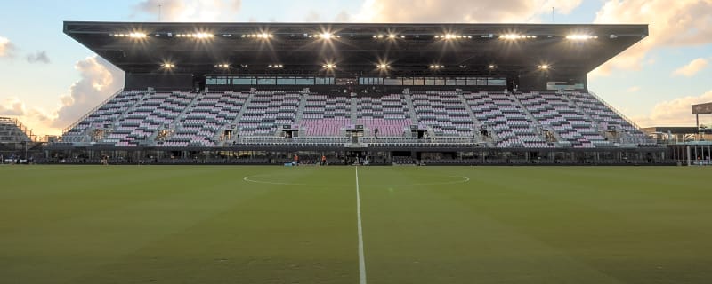 Rosenior 'challenged players' over 'one thing' he admits in interview about tactics