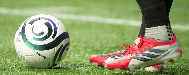 Rosenior could keep Chelsea job even if Blues finish outside Champions League places