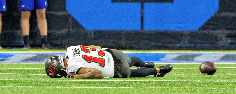 Buccaneers star carted off field after brutal crash landing