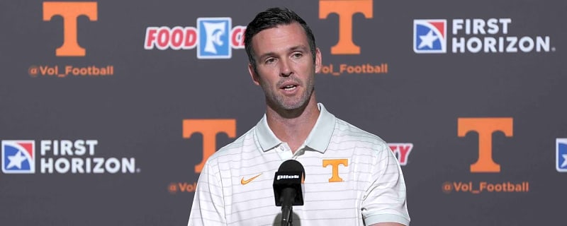 Former Vols offensive lineman shares thoughts on differences in Tennessee's play-calling under Alex Golesh and Joey Halzle
