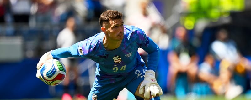 Team USA goalkeeper says he rejected Manchester United move
