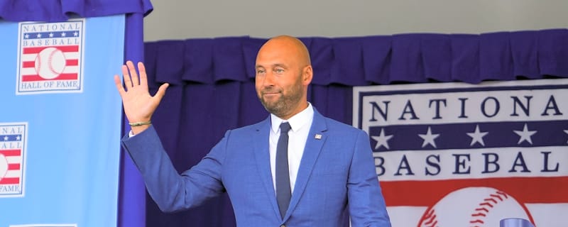 Derek Jeter shares his tribute to Yankees announcer John Sterling