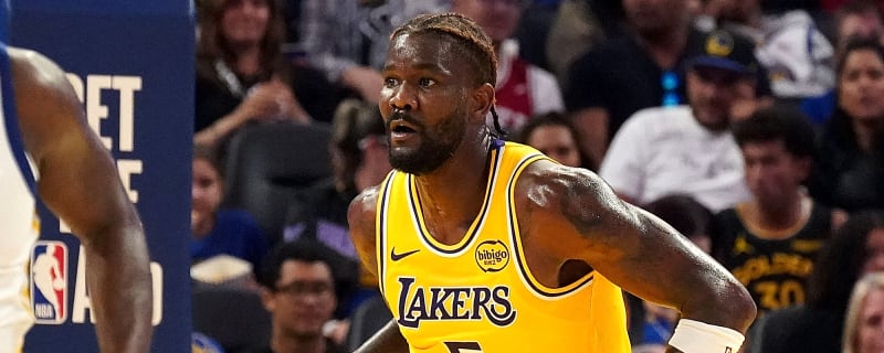Deandre Ayton had bizarre explanation for his poor Lakers debut
