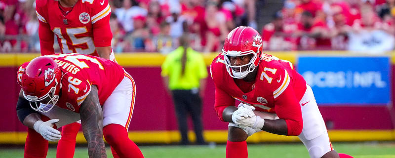 Chiefs Place LT Josh Simmons on IR as Playoff Stakes Rise