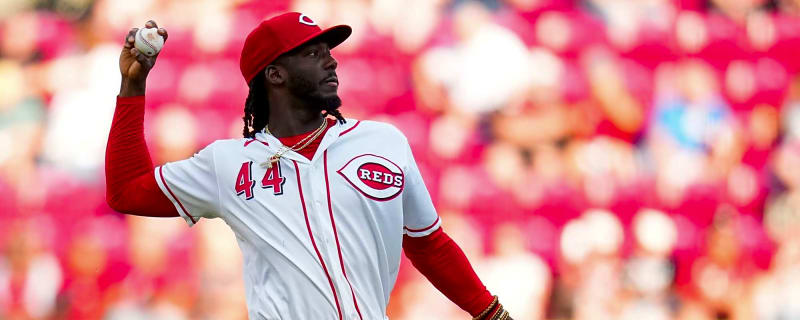 All Eyes Are on Elly De La Cruz As He Returns to the Reds