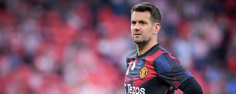 Manchester United set to offer veteran star fresh terms; influence a selling point