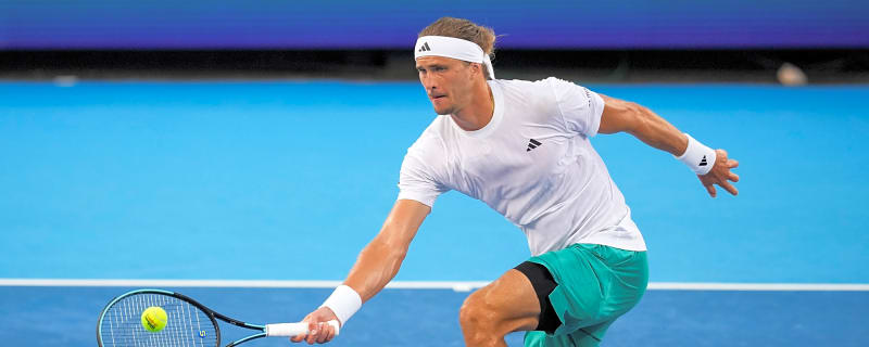 Alexander Zverev cruises past Ben Shelton to set up semifinal showdown with Carlos Alcaraz at Cincinnati Open