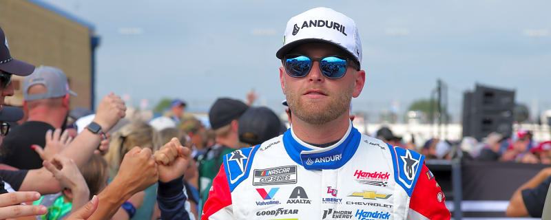 William Byron didn't have pace to fend off fast Toyotas at Chicagoland
