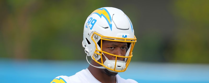 Steelers Tight End Suffers Brutal Season Ending Injury During OTAs