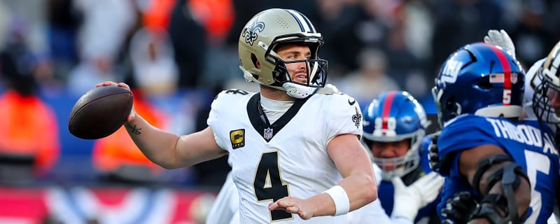 Raiders All-Time Passing Leader Derek Carr Hangs It Up