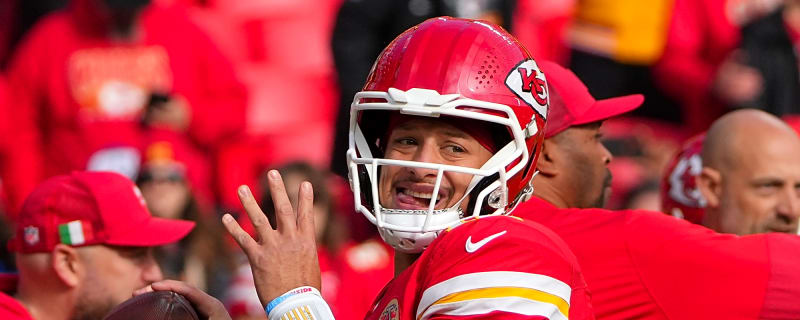 Patrick Mahomes Shares Stance on Playing In Thanksgiving Game