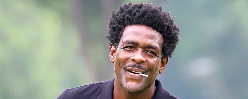 Chris Webber is back around Kings, helping at training camp