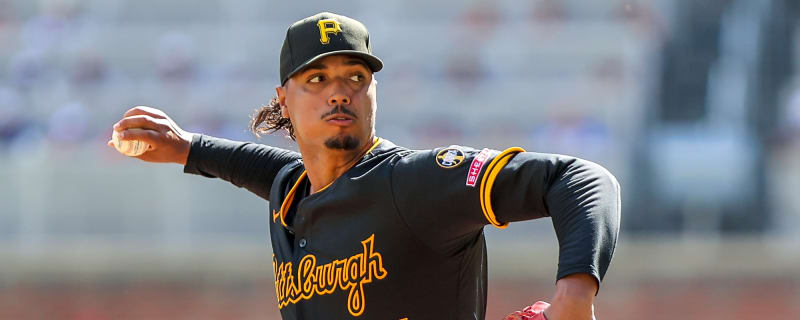 Which prospects did Red Sox trade to Pirates for Johan Oviedo?
