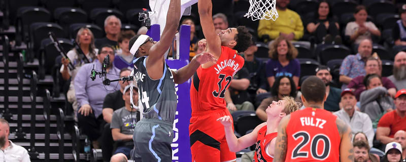 Raptors flex their muscles on Jazz in blowout victory