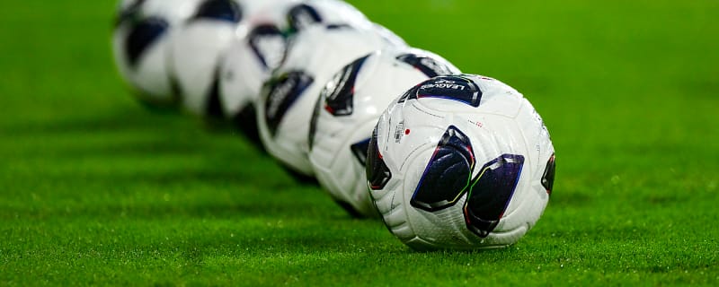 Manchester United midfielder makes England debut in 2-1 win against France