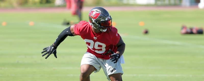Izien Not Tendered By Buccaneers But Remains On Team’s Radar