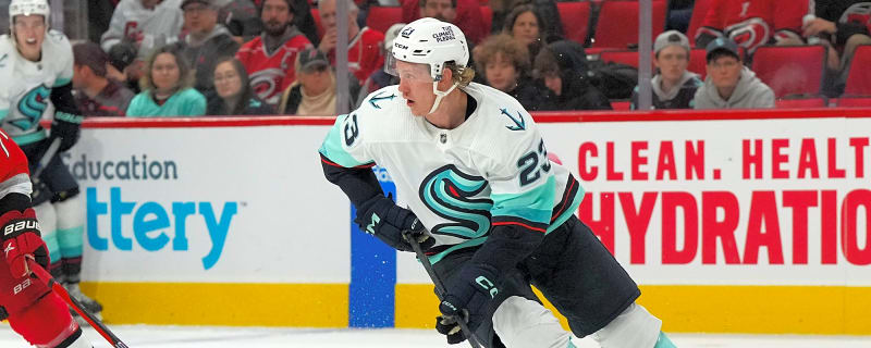 Kraken Sign, Waive Gustav Olofsson