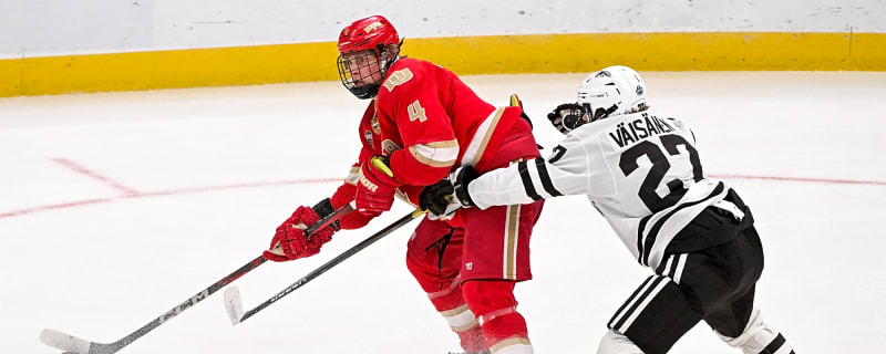 Panthers sign winger following his impressive college career