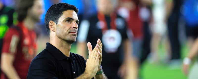 Ashley Cole thinks Arsenal could truly win the league this season 