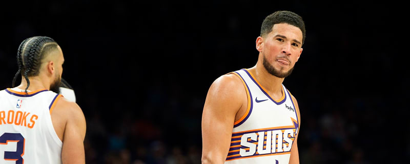 Suns squander late fourth-quarter lead in loss vs Hawks