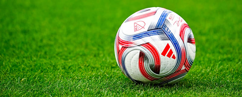 Liverpool or Man United? £80m defender has a clear preference as to which one he’d rather join
