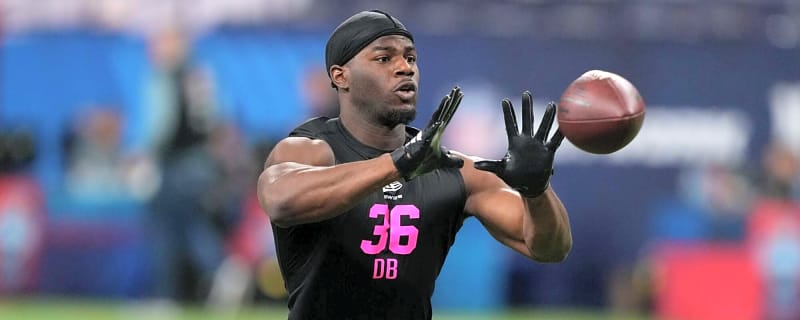 7-round Colts mock draft has Indianapolis take a different approach than many expect, and it leads to a unique haul
